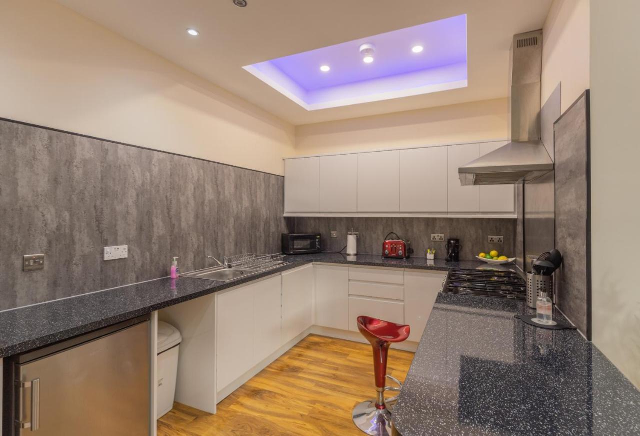 New 3-Bedroom Apartment Close To City Centre Edinburgh Exterior photo