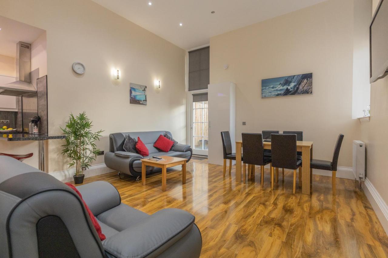 New 3-Bedroom Apartment Close To City Centre Edinburgh Exterior photo