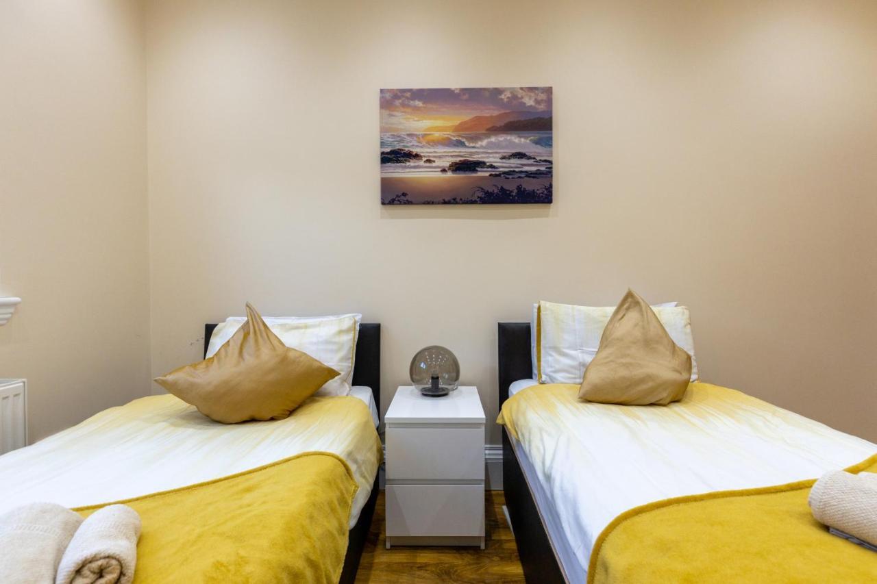 New 3-Bedroom Apartment Close To City Centre Edinburgh Exterior photo