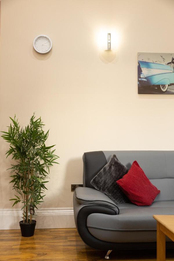 New 3-Bedroom Apartment Close To City Centre Edinburgh Exterior photo